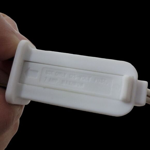 Vintage Cottontail Cottages Porcelain Tree House - Picture 11 of 12